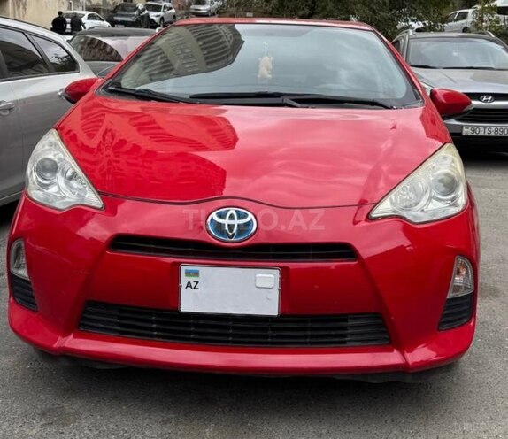 Toyota Prius C-1
