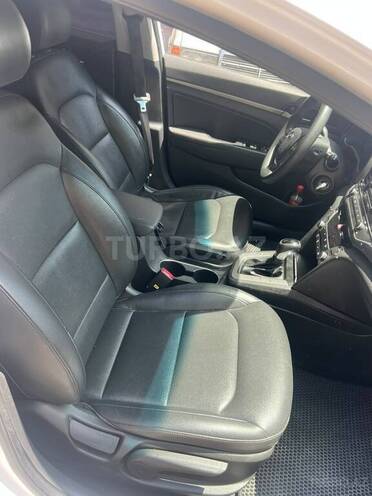 Hyundai Avante-6