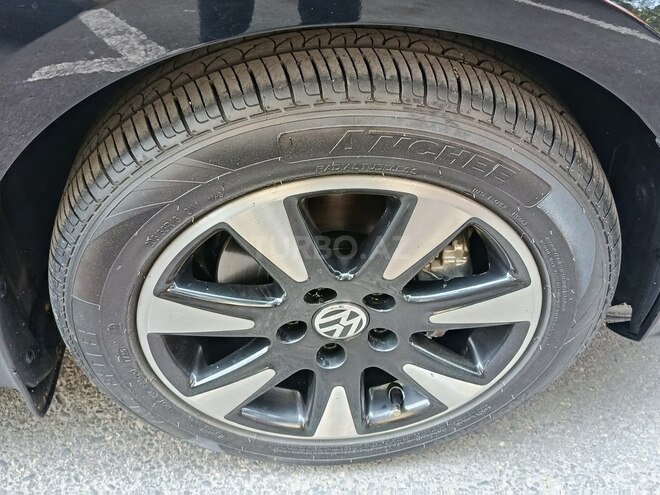 Volkswagen Jetta-8