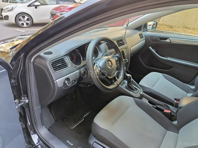 Volkswagen Jetta-7