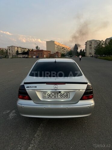 Mercedes E 220-4