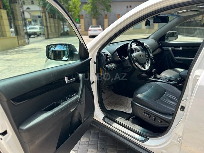 Kia Sorento-7