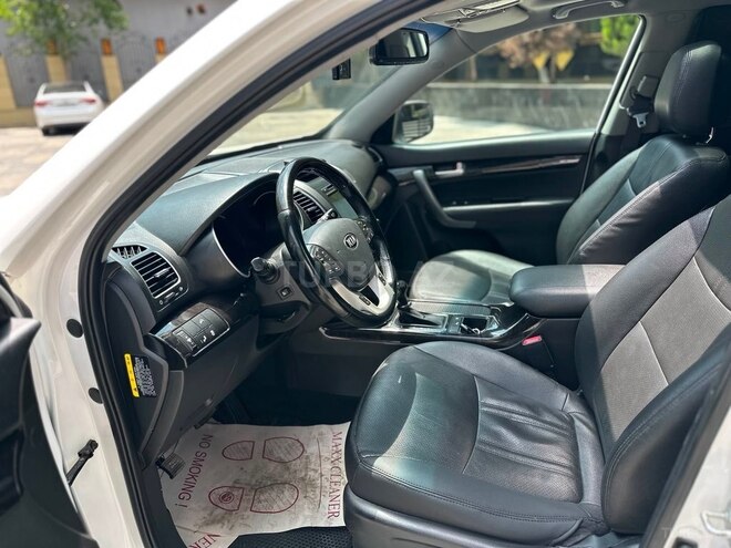 Kia Sorento-5