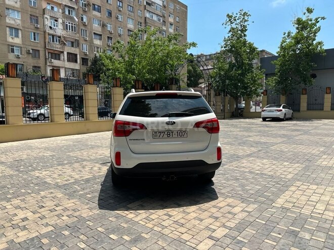 Kia Sorento-11
