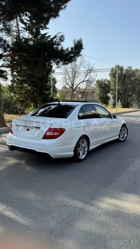Mercedes C 250-9