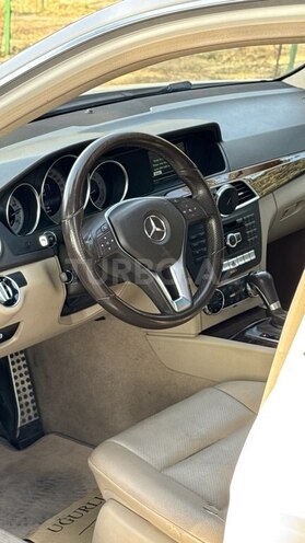Mercedes C 250-12