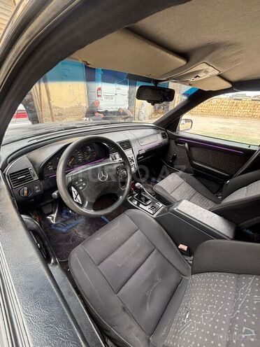 Mercedes C 180-2