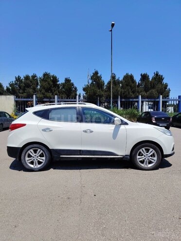 Hyundai ix35-6