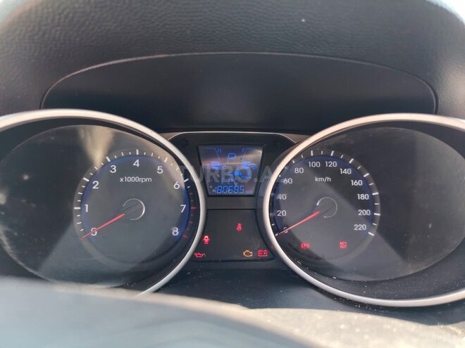 Hyundai ix35-8