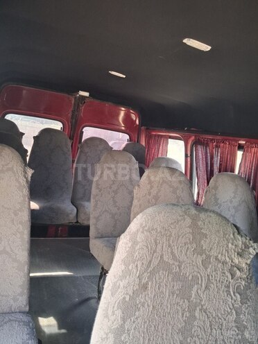 Ford Transit-5