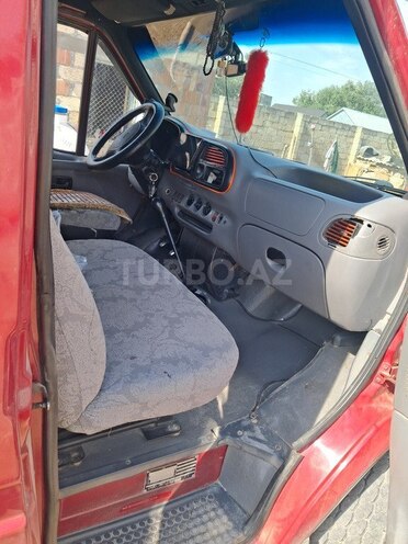 Ford Transit-3