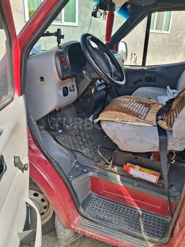 Ford Transit-2