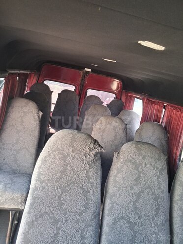Ford Transit-4