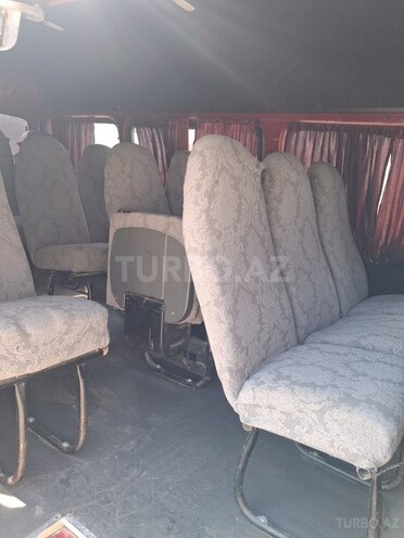 Ford Transit-6