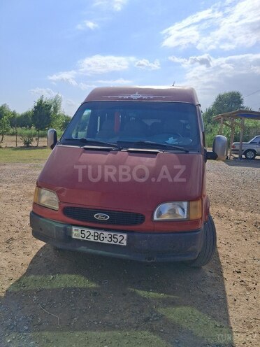 Ford Transit-1