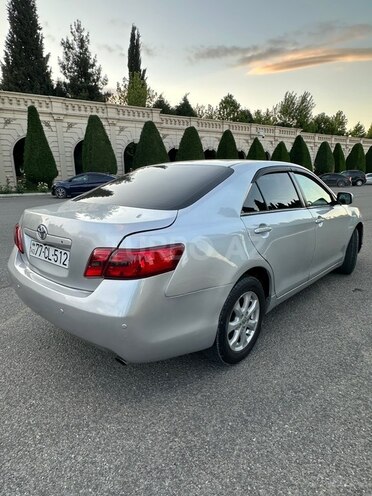 Toyota Camry-5