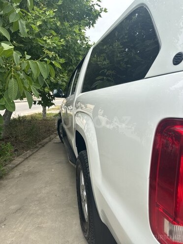 Volkswagen Amarok-2