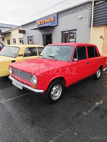 LADA (VAZ) 21011-2