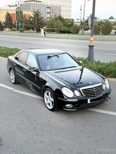 Mercedes E 200-13