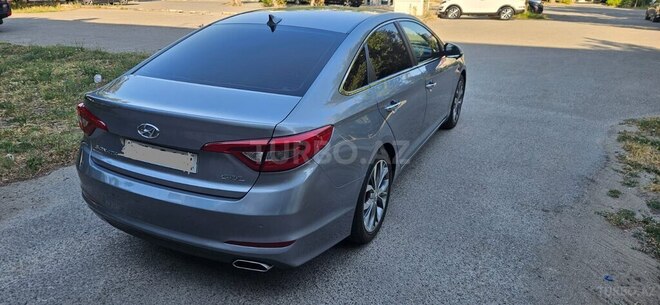 Hyundai Sonata-4