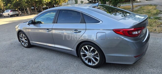 Hyundai Sonata-14