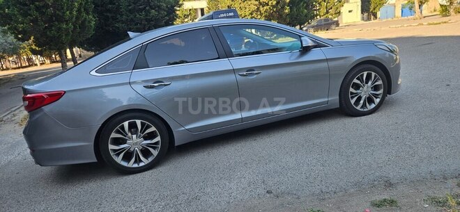 Hyundai Sonata-11