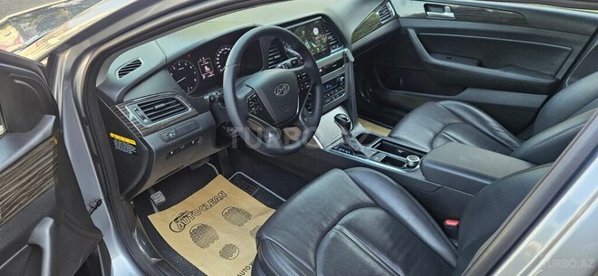 Hyundai Sonata-17