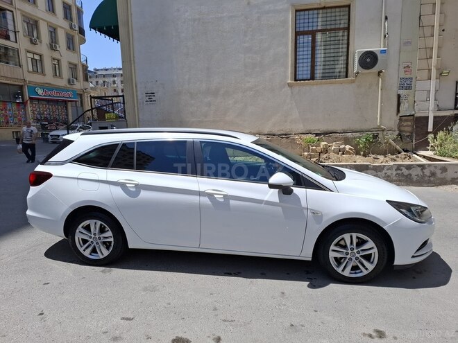 Opel Astra-2