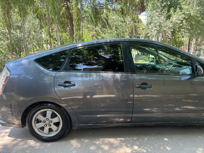 Toyota Prius-6