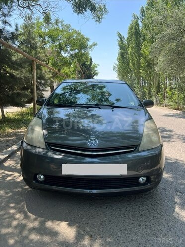 Toyota Prius-1