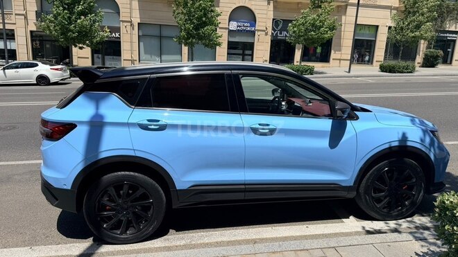 Geely Coolray-4