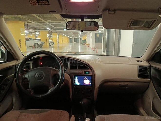 Hyundai Elantra-8