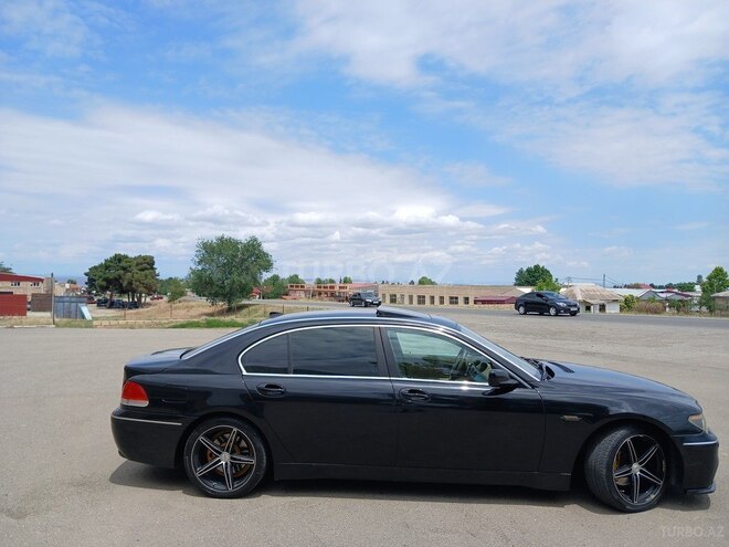 BMW 745-4
