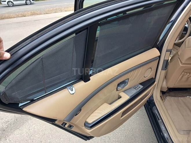 BMW 745-12