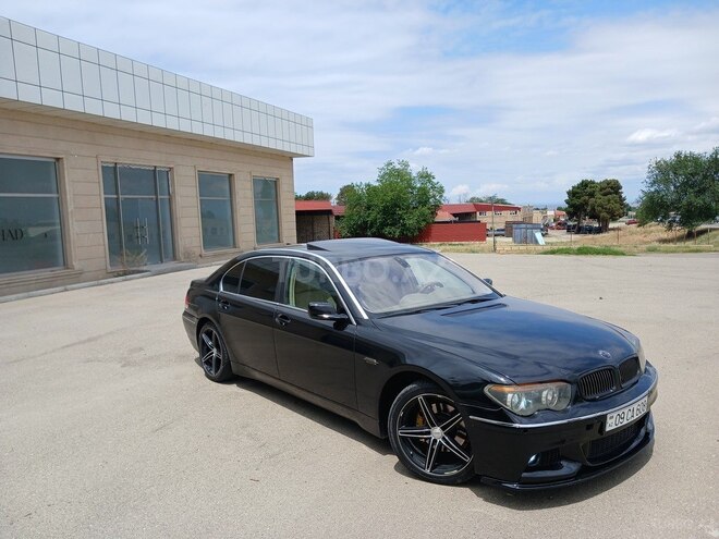 BMW 745-5