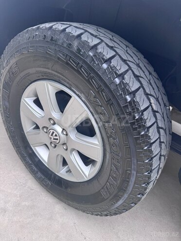 Volkswagen Amarok-9
