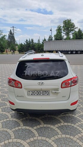 Hyundai Santa Fe-16