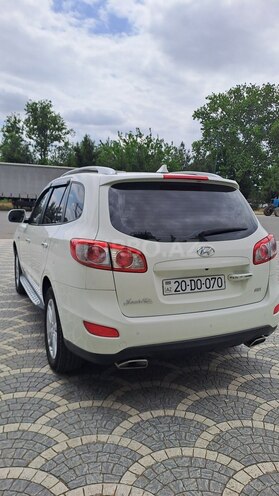Hyundai Santa Fe-15
