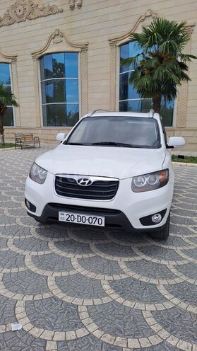 Hyundai Santa Fe-20