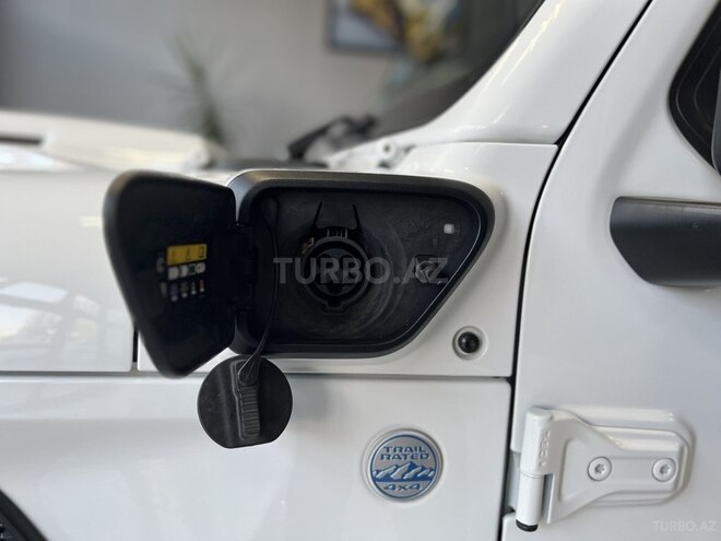 Jeep Wrangler-20