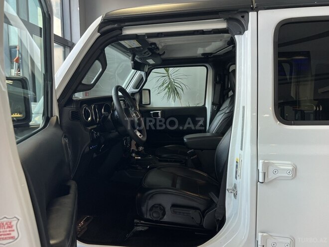 Jeep Wrangler-15