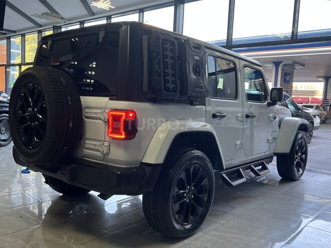 Jeep Wrangler-9