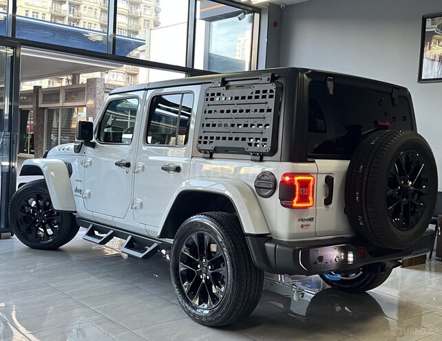 Jeep Wrangler-10