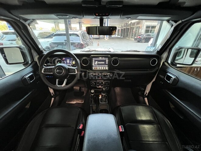 Jeep Wrangler-13