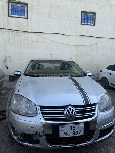 Volkswagen Jetta-1
