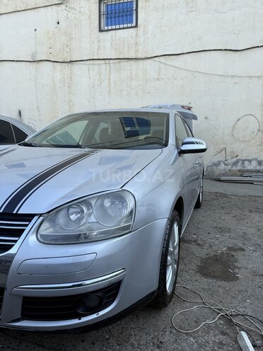 Volkswagen Jetta-3