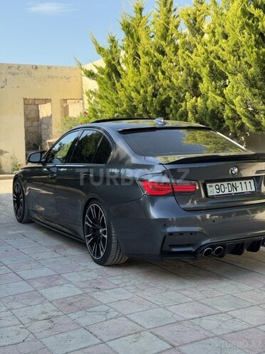 BMW 330-4