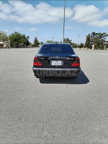Mercedes C 200-2