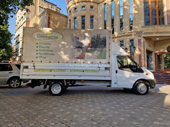 Ford Transit-9