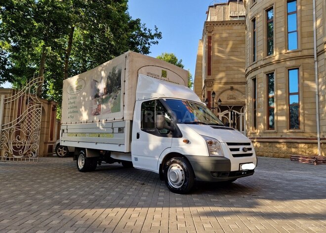 Ford Transit-2